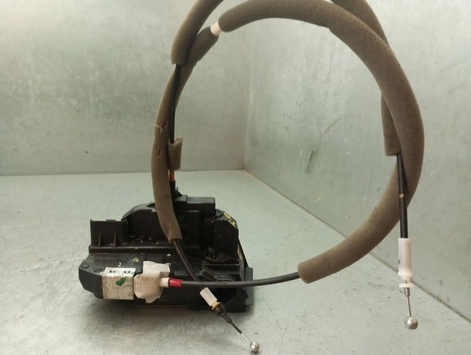 Fechadura / fecho porta trás esquerdo RENAULT Kadjar (HA_, HL_)