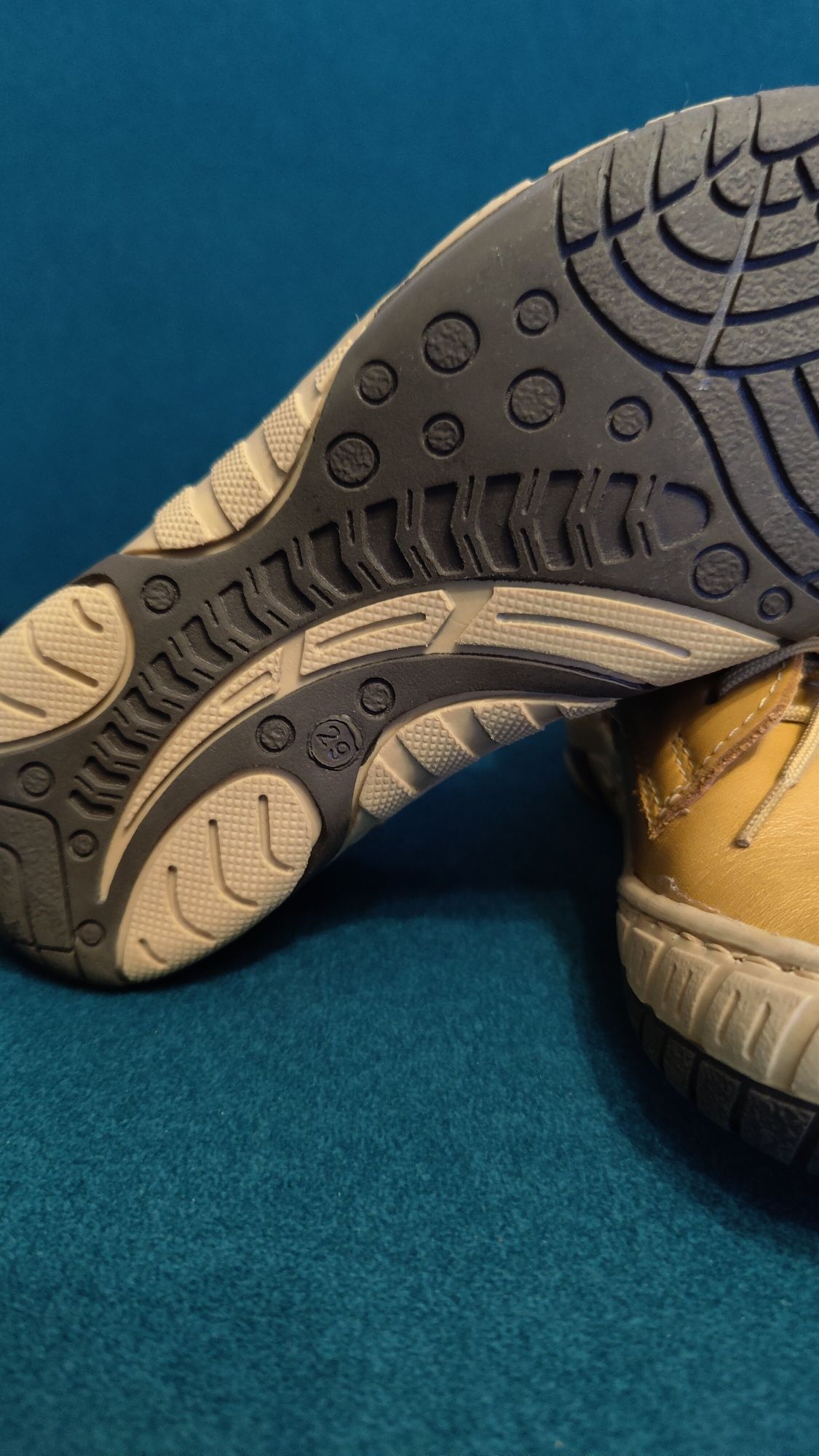 Buty półbuty chłopięce beżowe skórzane rozmiar 29