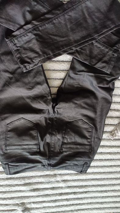 Spodnie eco skóra woskowane