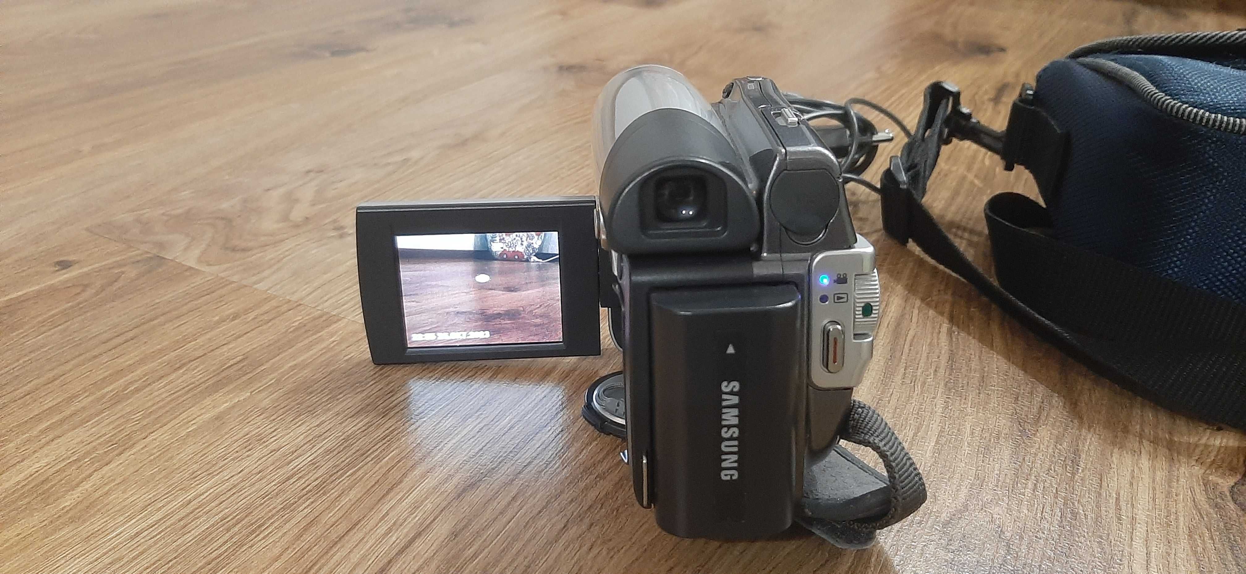 Відео камера Samsung