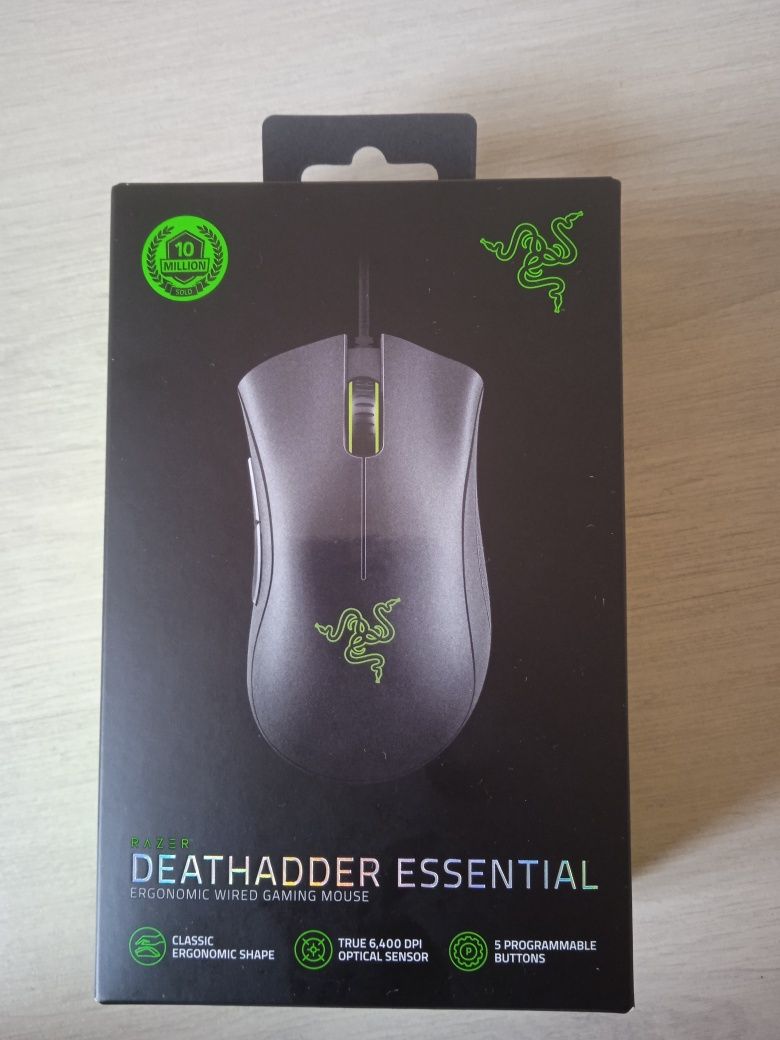 Мишка Razer Deathadder Essential