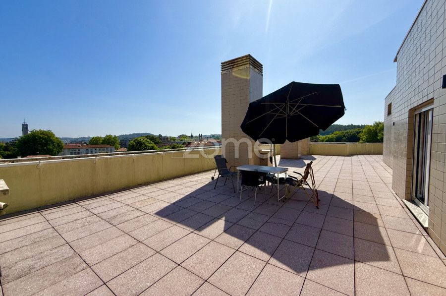 Apartamento T4 Duplex com Terraço - V.N.Famalicão