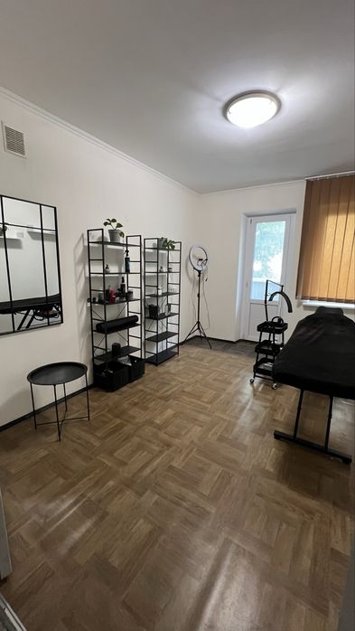 Сдам в аренду кабінет бʼюті майстрам, кушетка