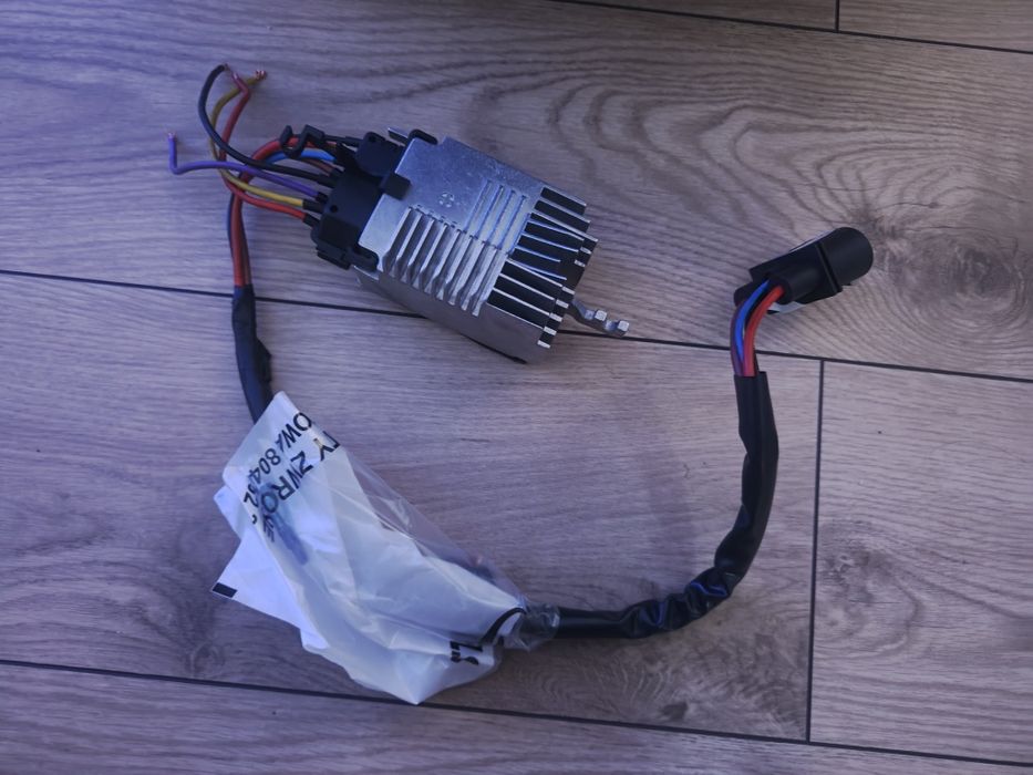 Sterownik wentylatorów audi a4 b6-b7