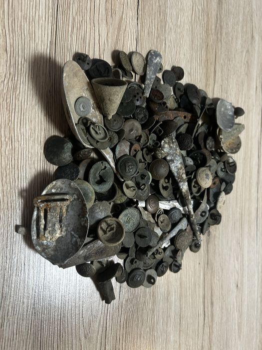 Mix wykopki guziki antyki
