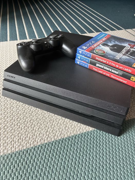 3 jogos PS4 - Last of us / Uncharted 4 / GTA 5