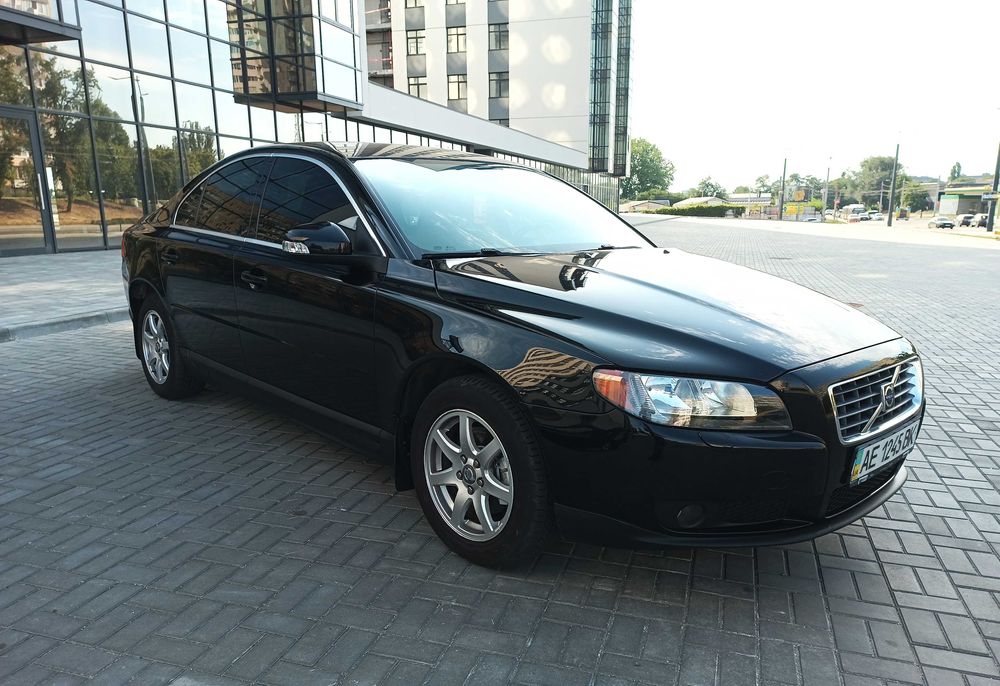 Продам VOLVO S80