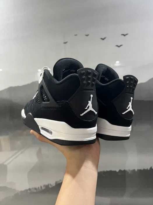 buty Espadryle JordanAirJordan4RetroWhiteThunder Espadryle R.46
