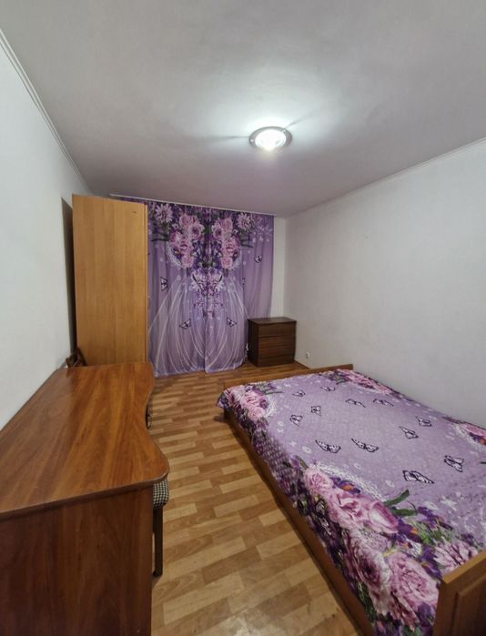 Здається окрема кімната на Вишенці 5000