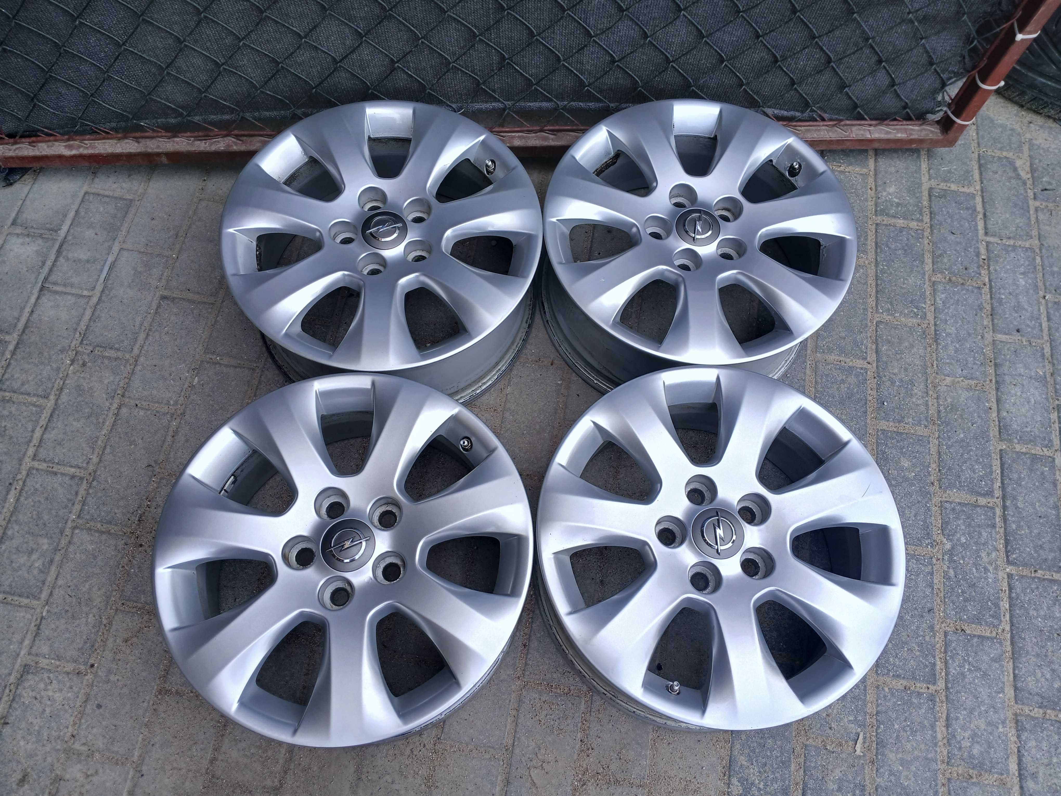 4x felgi R17 5x120 Opel Insignia A I z czujnikami TPMS Vw Transporter