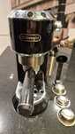 Ekspress De'Longhi Dedica EC 680.BK