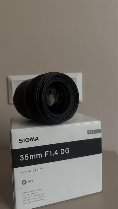 Об'єктив Sigma 35 mm 1.4 nikon