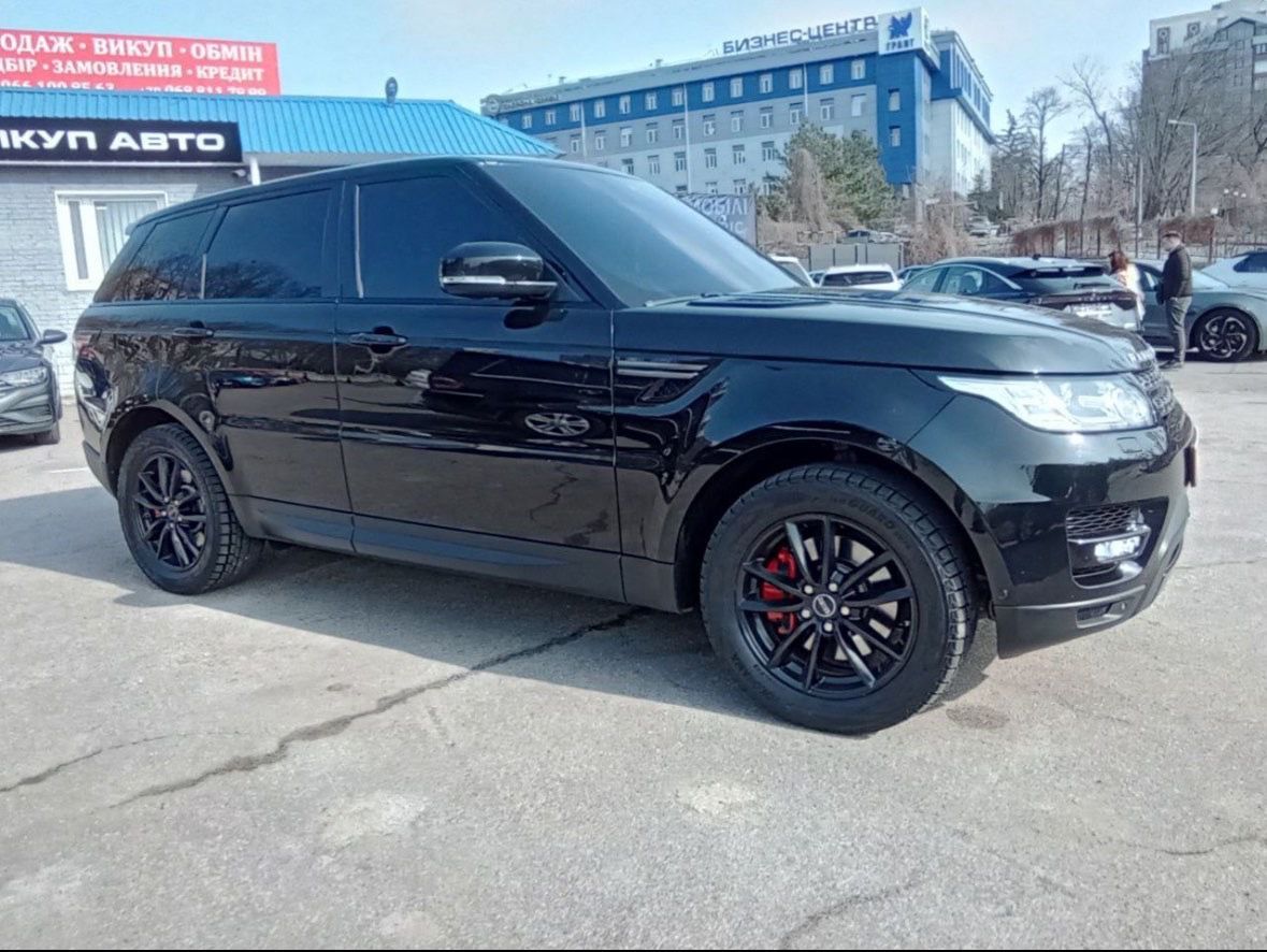Автомобиль RANGE ROVER