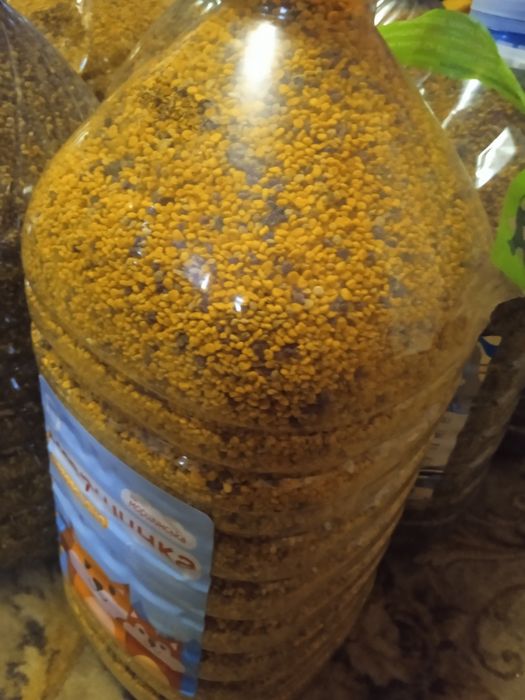 Бджолиний пилок з власної пасіки