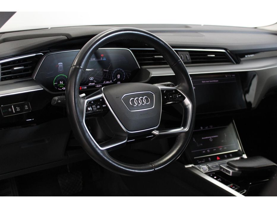 Audi Etron 50 Quattro - Elétrico