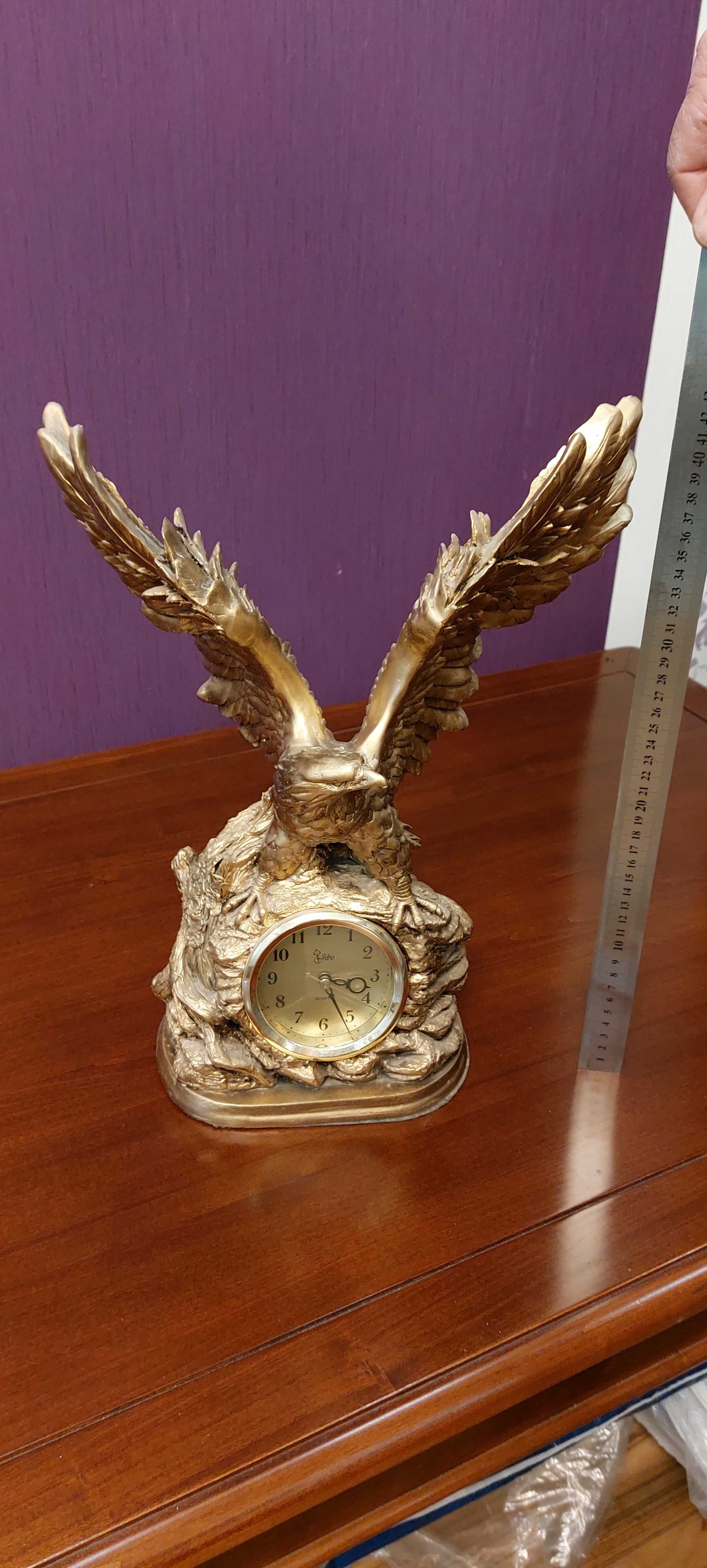 Часы статуэтка орел