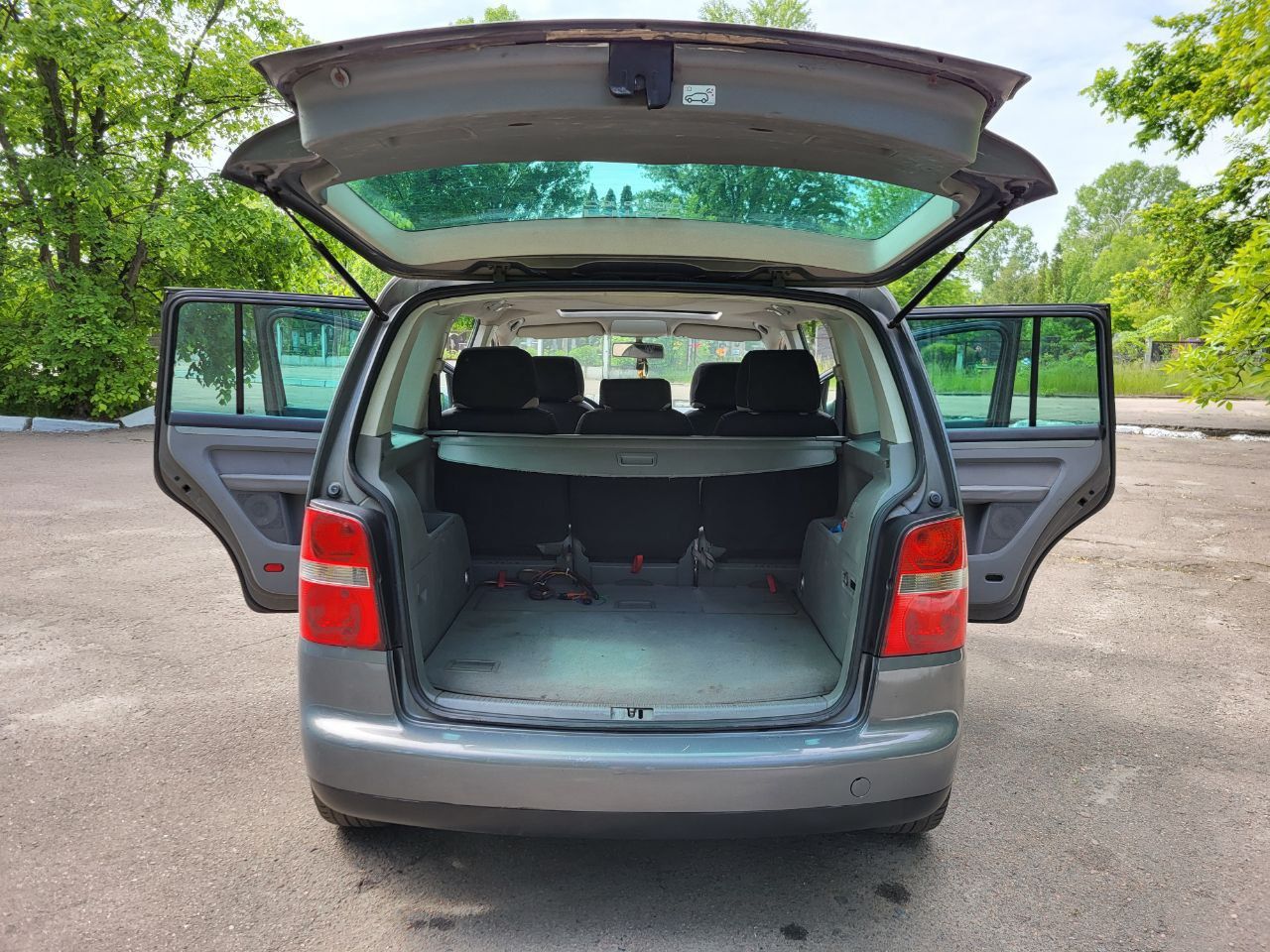 Volkswagen Touran 2005 1.9 TDI