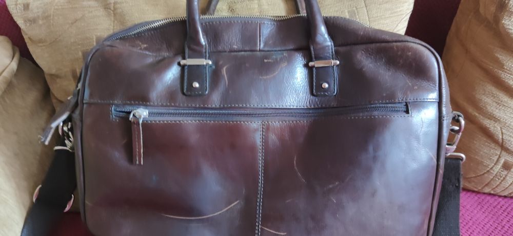 Продам шкіряну фірмову сумку