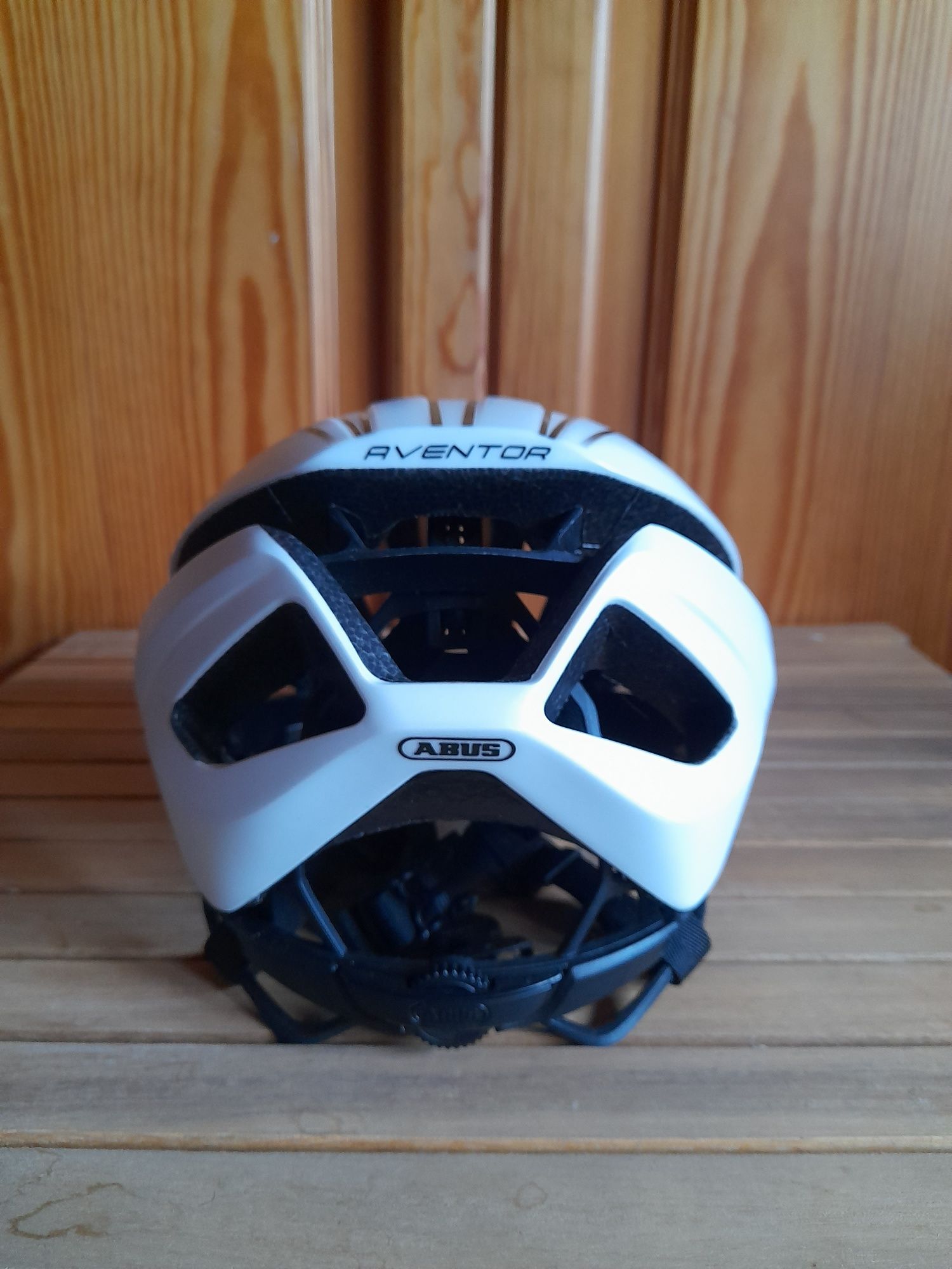 Kask ABUS Aventor Polar White rozmiar S