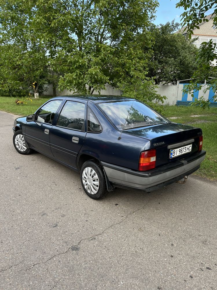 Продам Opel Vectra 1.6
