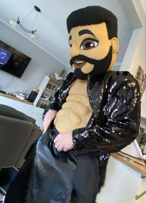 Helenka i Antonio, żywe tańczące maskotki , striptizer striptizeraka