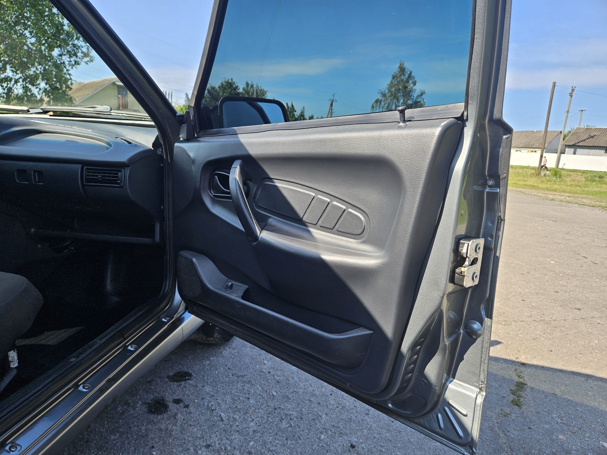 ВАЗ Lada 2115 1.6