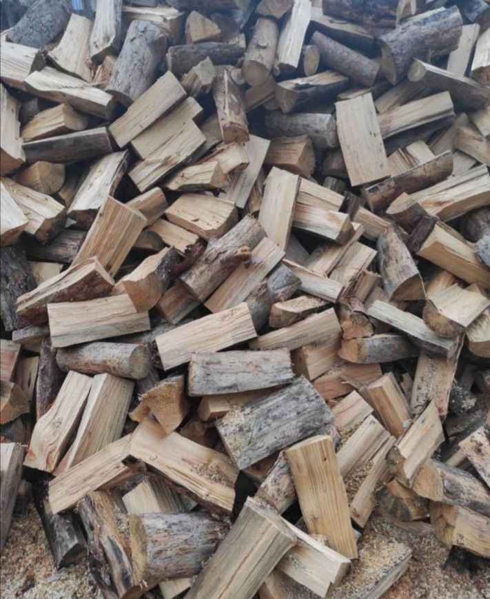 Продам дрова разних порід. Есть доставка по городу та раену.