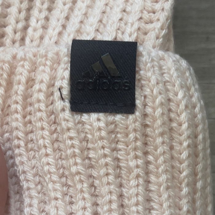 Шапка adidas, нова