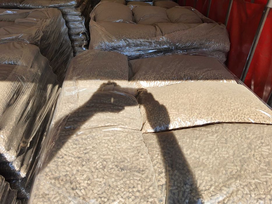 opał pellet EKOGROSZEK 690 ZŁ\1T pelet Lava węgiel ciepło ogrzewanie