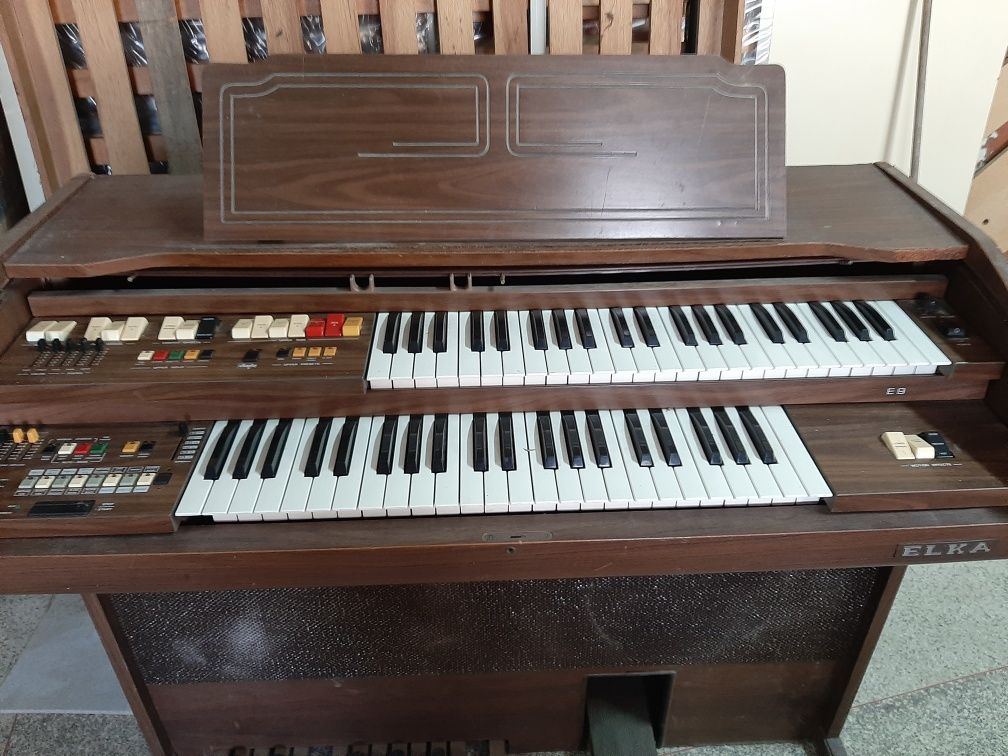 Vendo Piano antigo