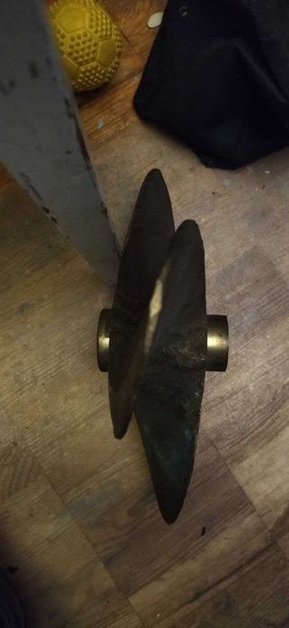 Гребні гвинти для катера (човна)