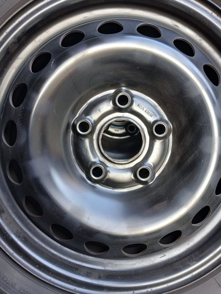 Felgi + opony zimowe 195/65R15  4 szt.
