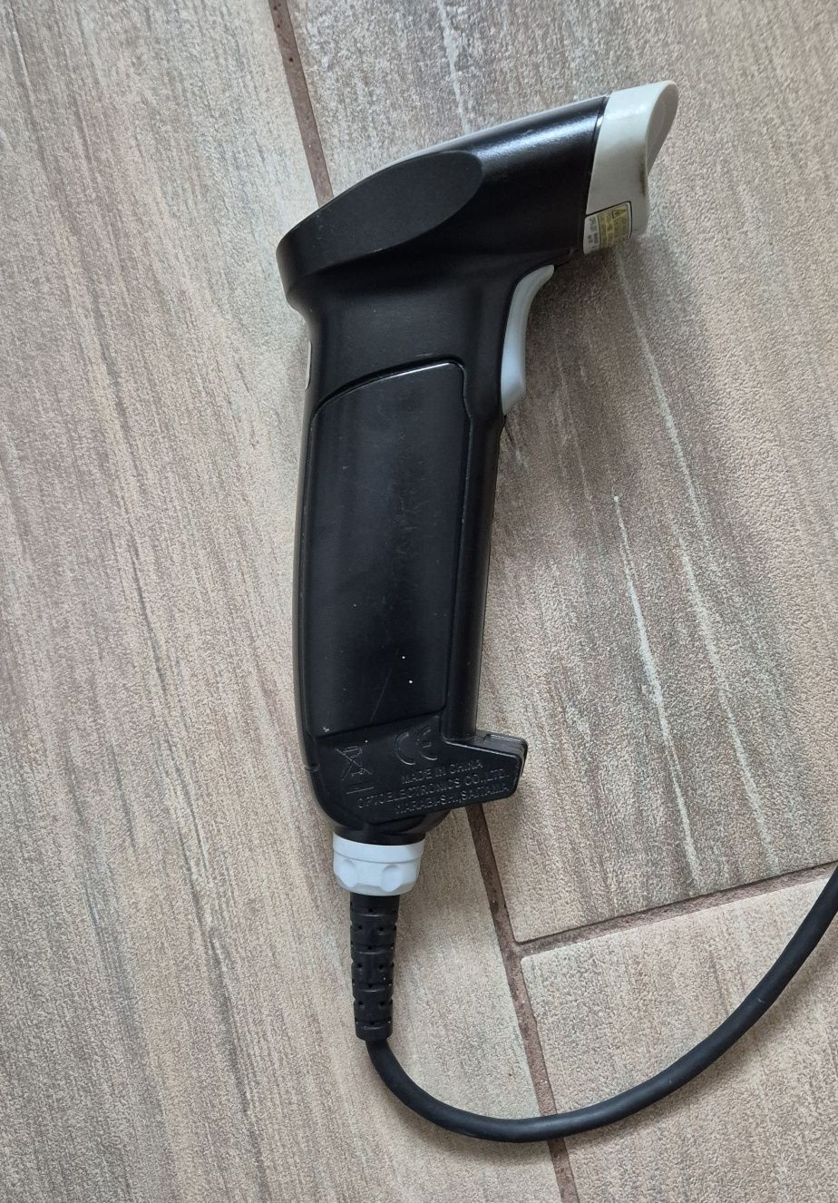 Skaner czytnik kodów kreskowych OPTICON OPR 3201 ze stojakiem.