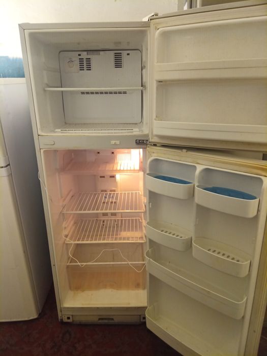 Холодильник LG No Frost сухая заморозка в отличном состоянии