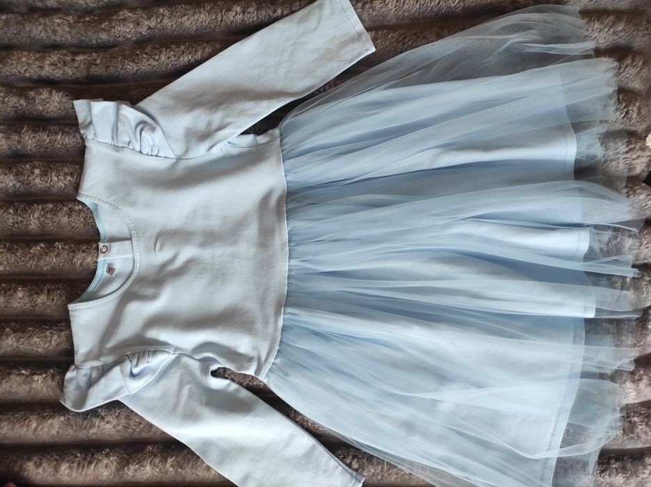 Нарядне плаття для дівчинки 98 розмір