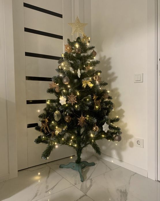 Продаю Ялинку, святкова