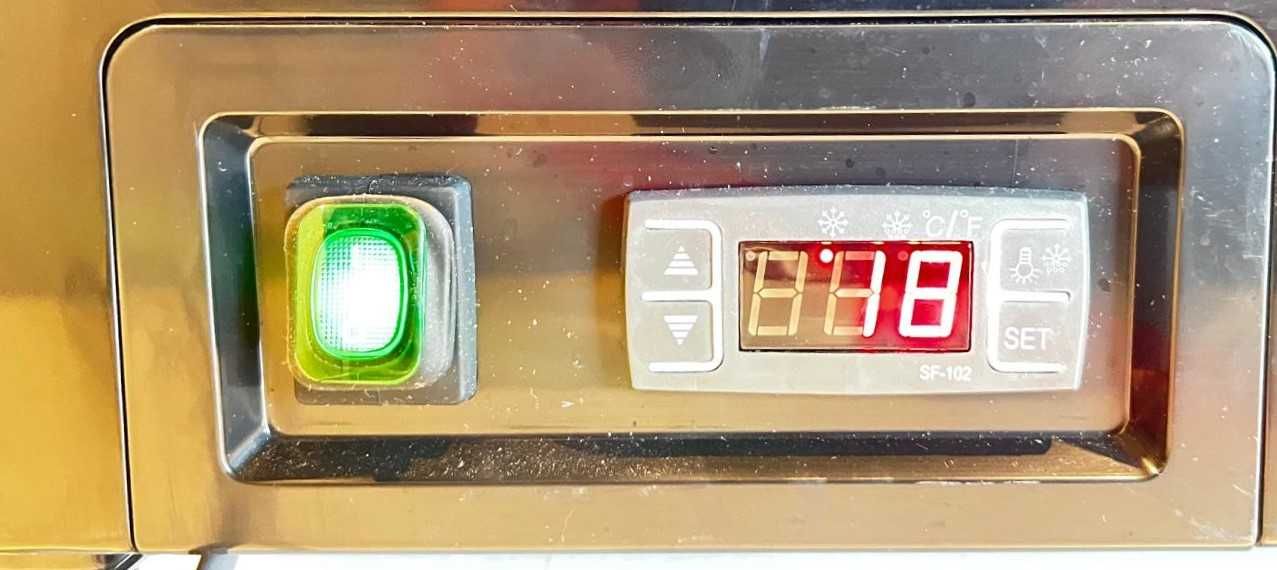 Vitrine Refrigeradora 100L, 200W