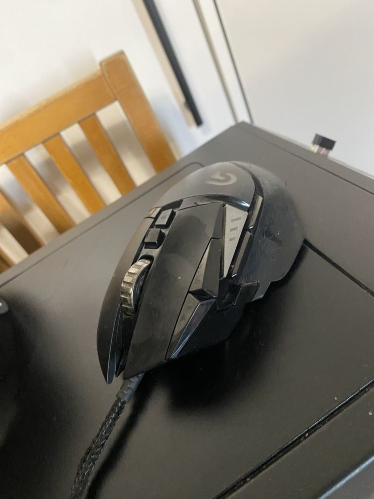 Komputer do gier + Monitor MSI 27” + Akcesoria