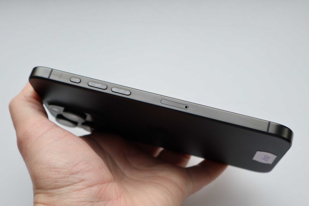 Apple Iphone 15 Pro Max 256Gb Black Titanium Neverlock Оригінал!