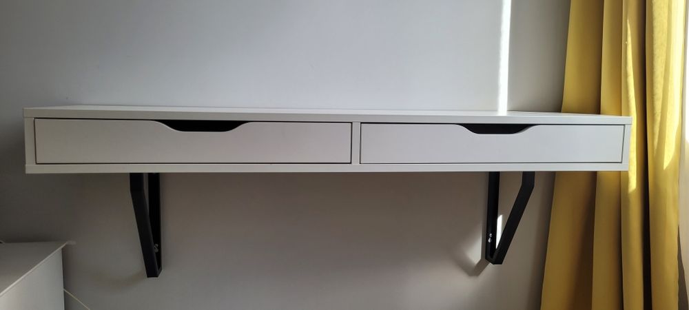 Konsola toaletka polka scienna IKEA Ekby Alex