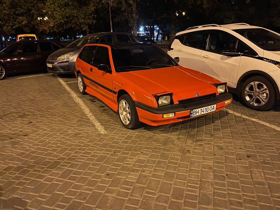 Продам Хонда аккорд аэродек1988