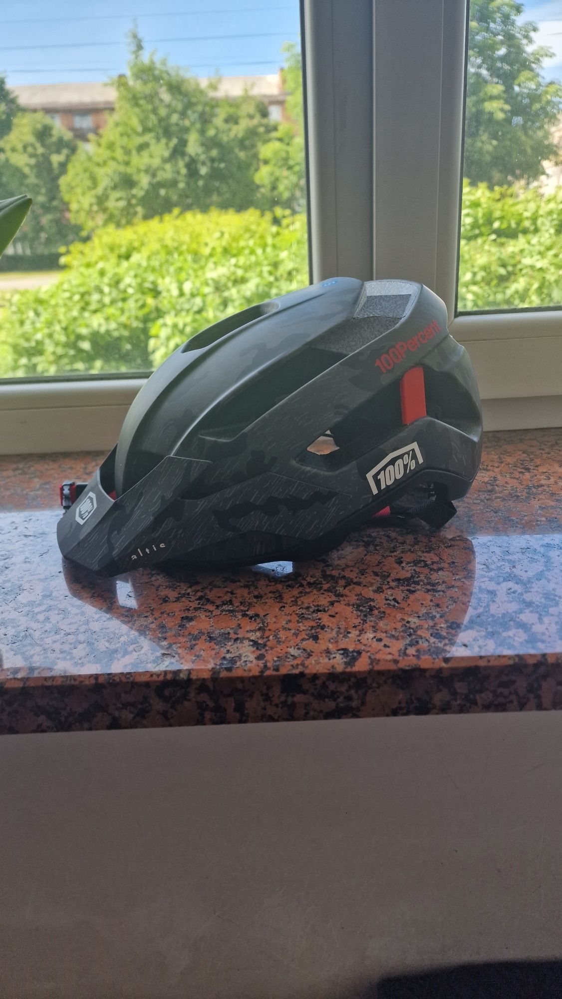 Вело шлем Ride 100% ALTIS Helmet [Camo], S/m шара