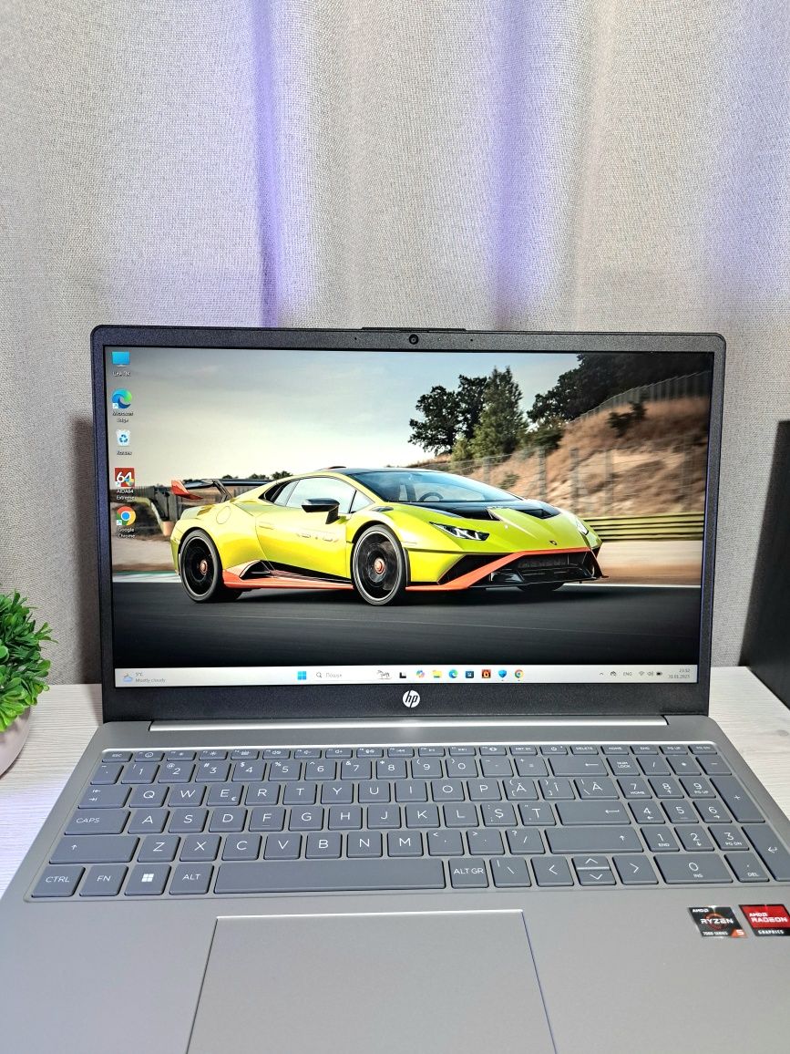 Ноутбук HP Laptop 15/Ryzen 5 7520U/16 Gb/SSD 512 Gb/Radeon 610M 2 Gb