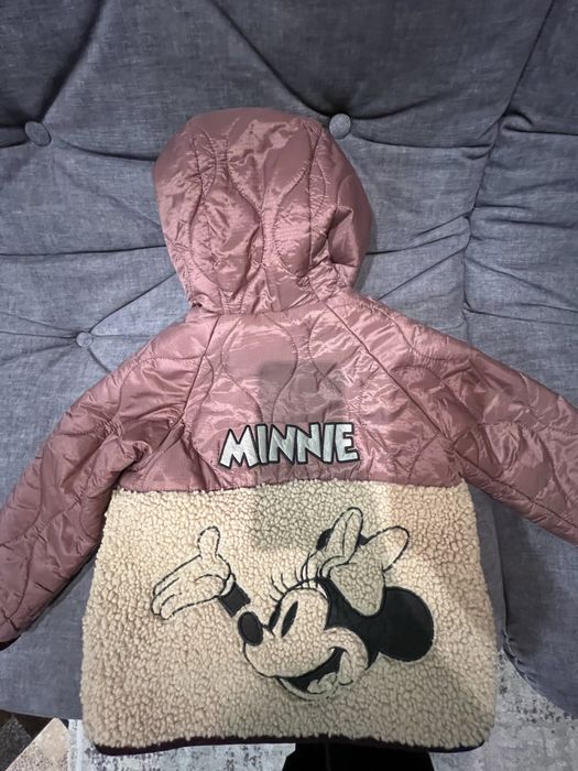 Продам курточка Zara б/у 104 р. В идеальном состоянии