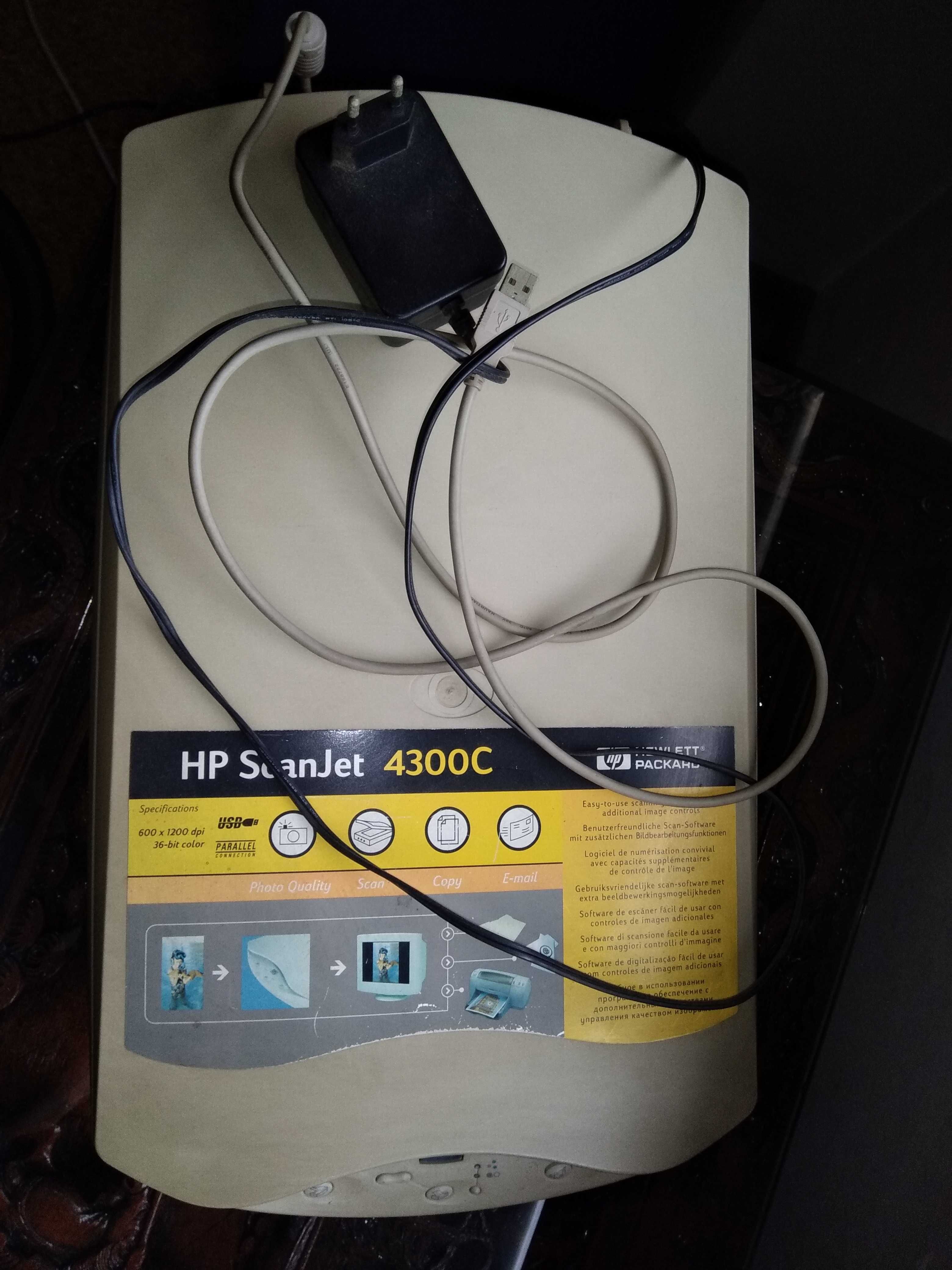HP ScanJet 4300C - Scanner - Hewlett-Packard