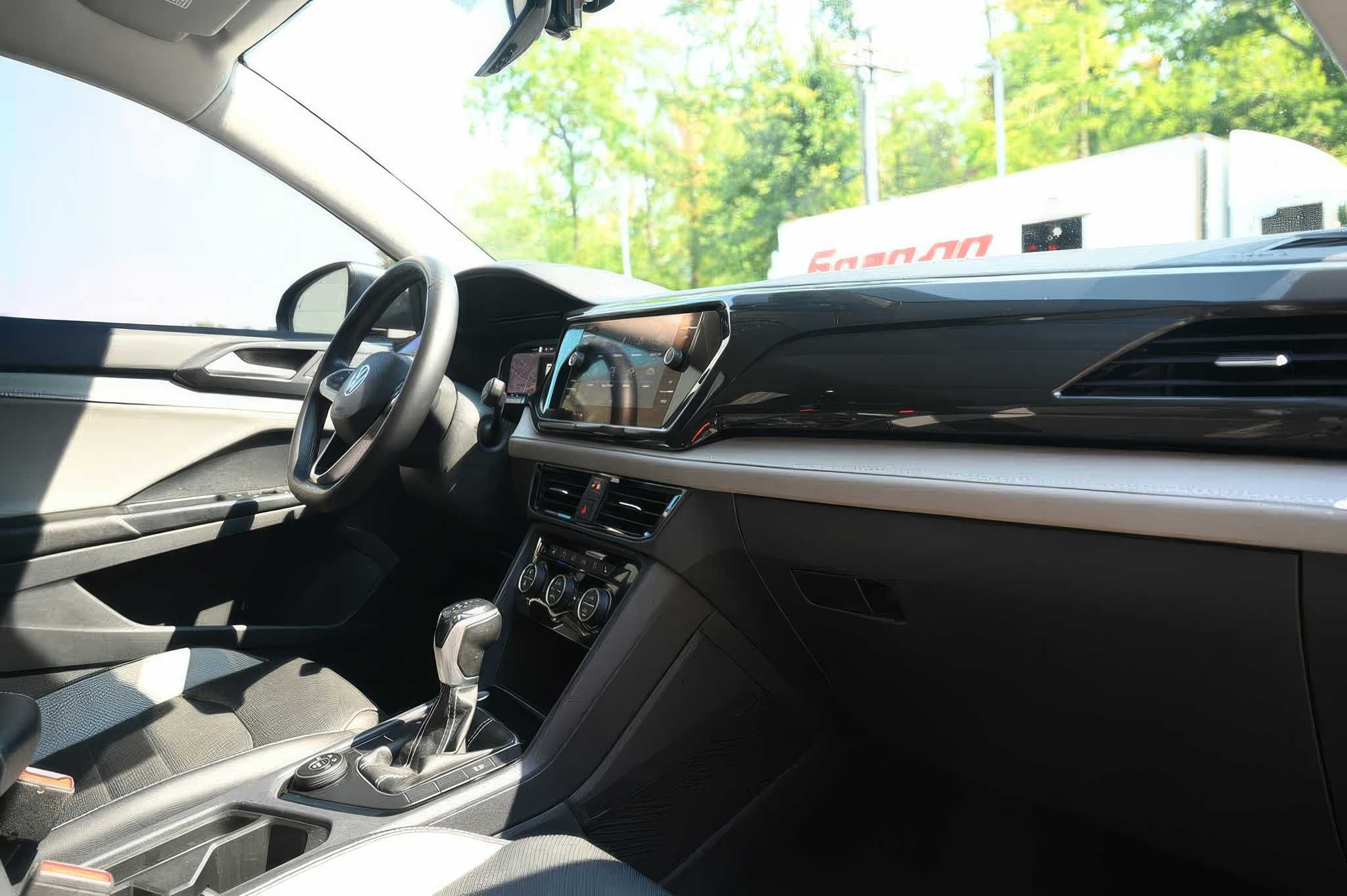 2022 Volkswagen Taos SEL