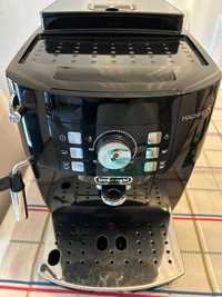 Máquina de café DELONGHI Magnifica S com garantia até Nov 2024