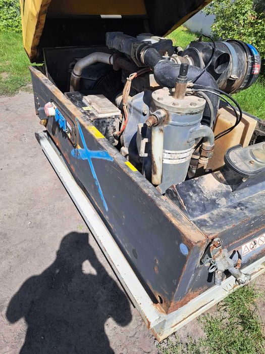 Kompresor śrubowy + AGERGAT 4 KW Atlas copco XAS 47 sprężarka