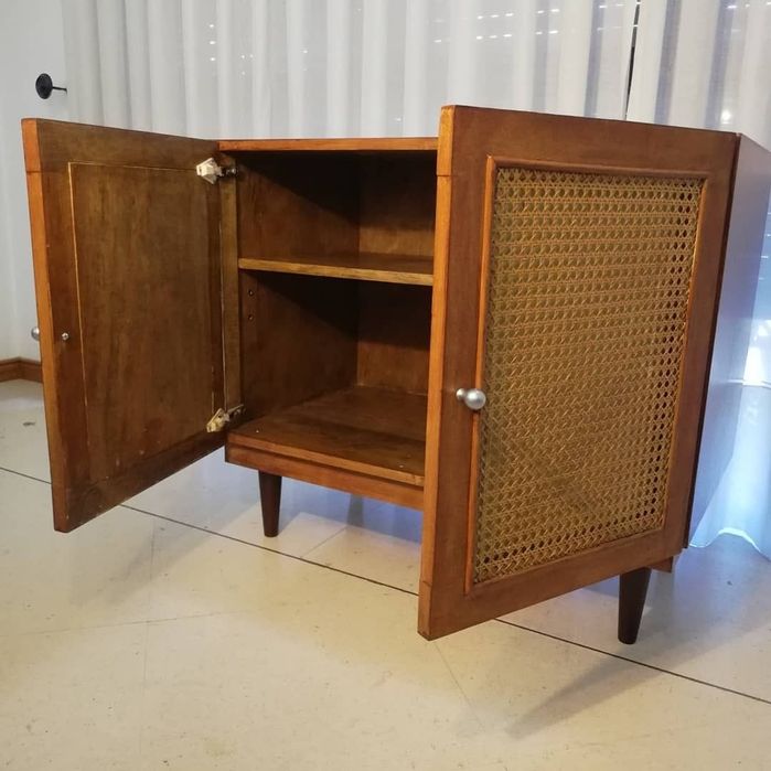 Móvel de Apoio 800x480x720mm, cor cerejeira, anos 60