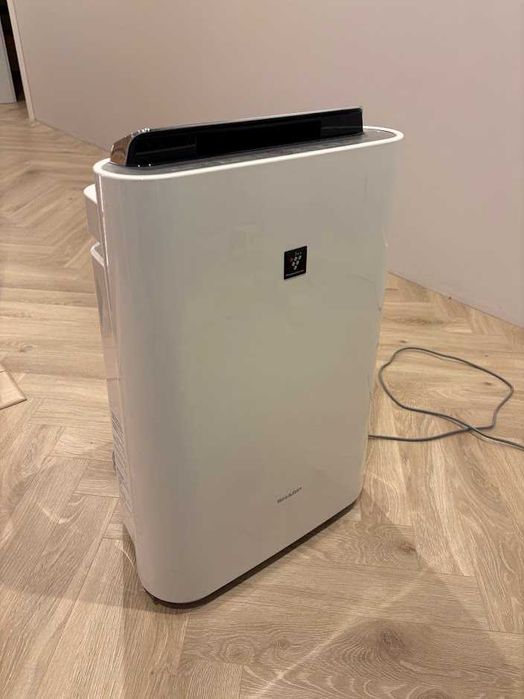 Oczyszczacz powietrza SHARP KC-D60EUW z funkcją nawilżania i jonizacją